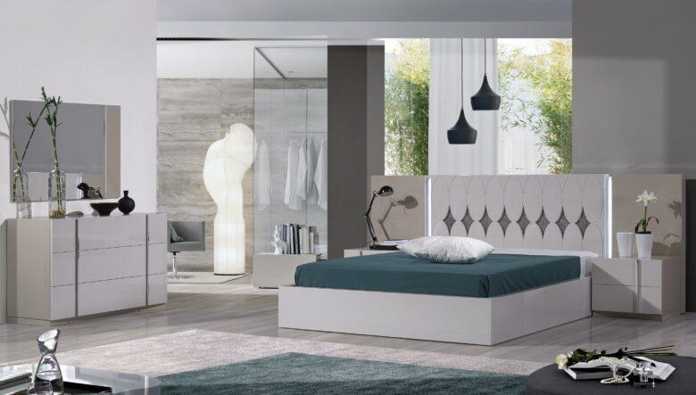 Quarto moderno com cama e decoração minimalista